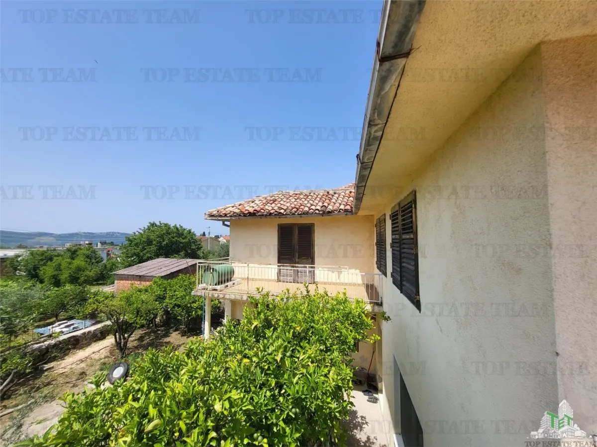 Villa en Venta en Bar, Montenegro - foto 4