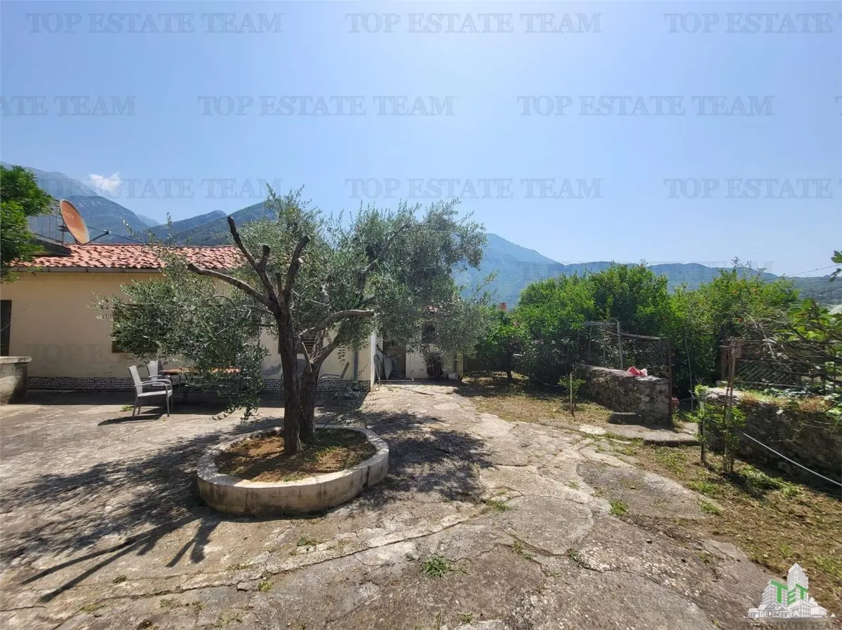 Villa en Venta en Bar, Montenegro - foto 6