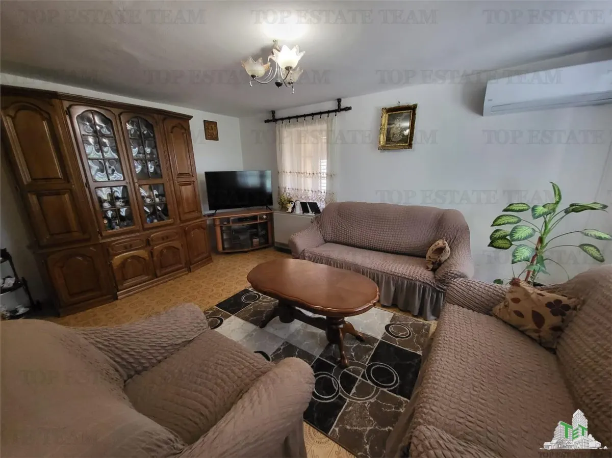 Villa en Venta en Bar, Montenegro - foto 7