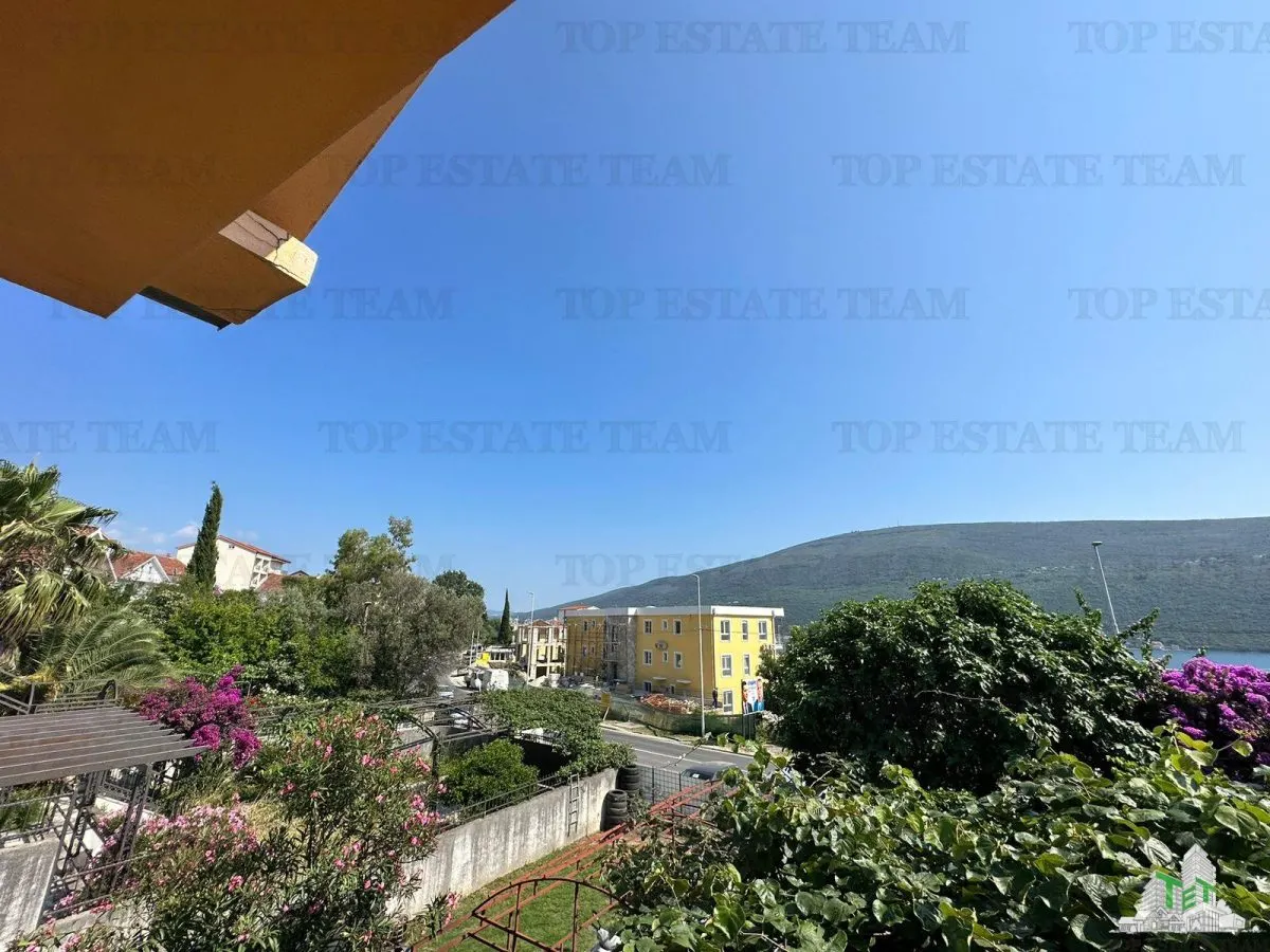 Villa en Venta en Herceg-Novi, Montenegro - foto 2