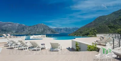 Apartamento en venta en Kotor, Montenegro - foto 10