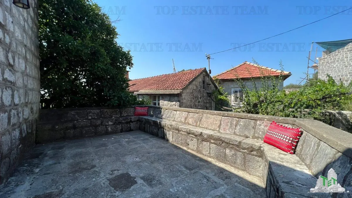 Villa en Venta en Herceg-Novi, Montenegro - foto 2