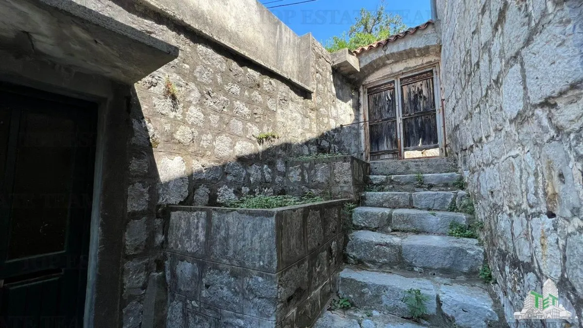 Villa en Venta en Herceg-Novi, Montenegro - foto 3