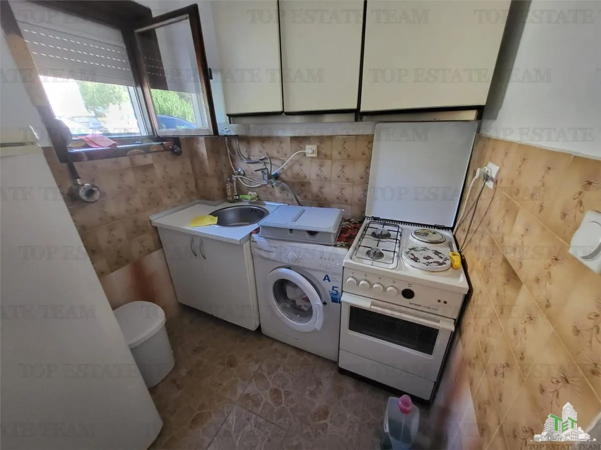 Villa en Venta en Tivat, Montenegro - foto 4