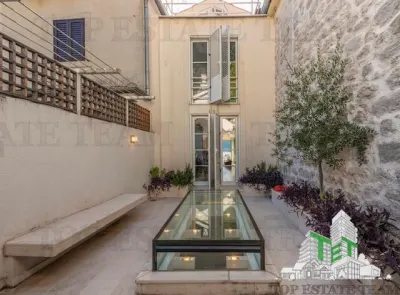 Villa for Sale in Kotor, Montenegro - foto 9