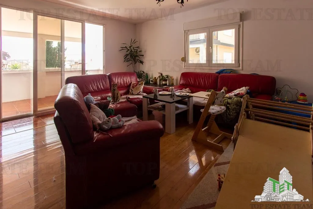 Villa en Venta en Herceg-Novi, Montenegro - foto 3