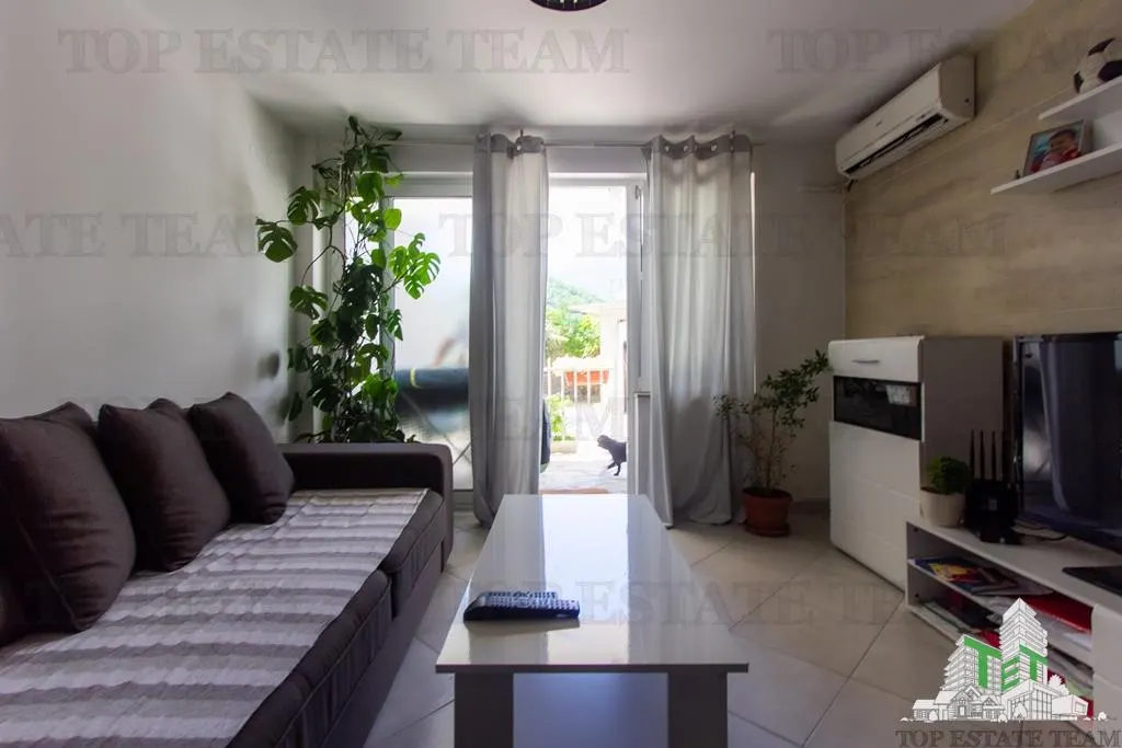 Villa en Venta en Herceg-Novi, Montenegro - foto 7