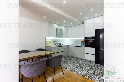Villa en Venta en Herceg-Novi, Montenegro - foto 10