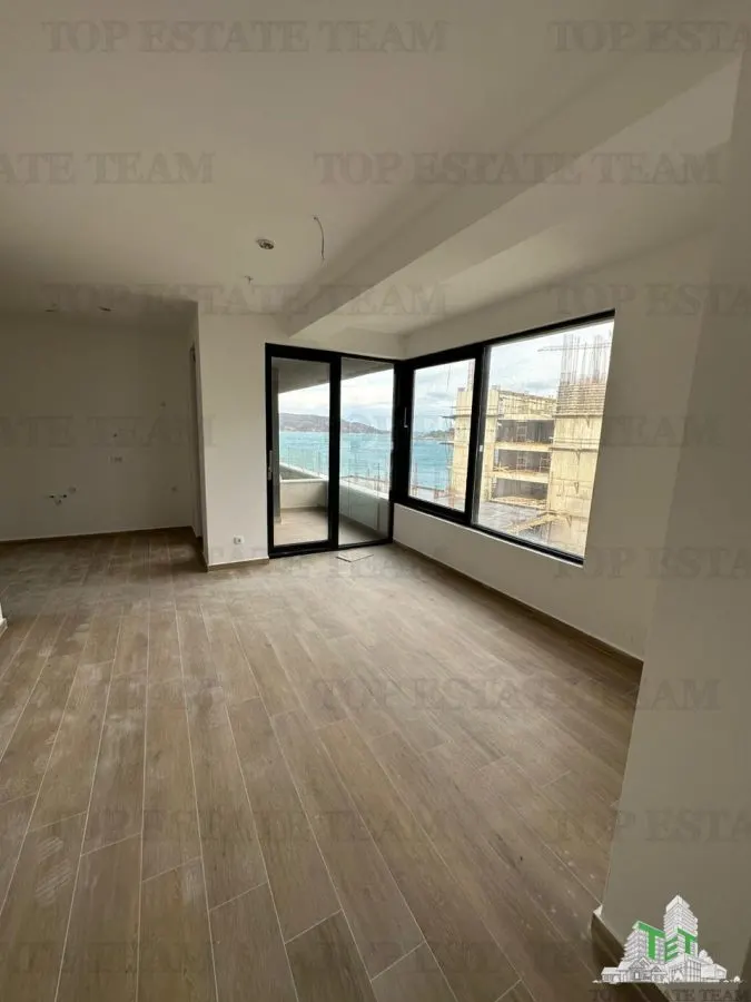 Apartment for Sale in Budva, Montenegro - foto 3