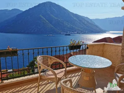 Apartamento en Venta en Herceg-Novi, Montenegro - foto 16