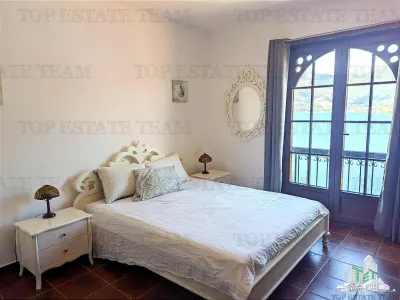 Apartamento en Venta en Herceg-Novi, Montenegro - foto 10