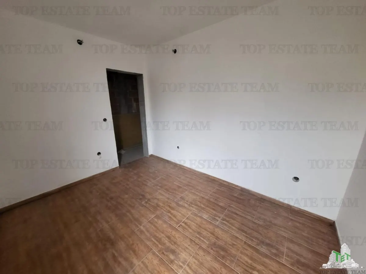Apartment for Sale in Budva, Montenegro - foto 4