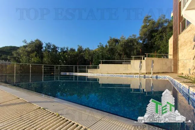 Appartement à Vendre à Budva, Monténégro - foto 3