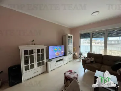 Apartment for Sale in Kotor, Montenegro - foto 2