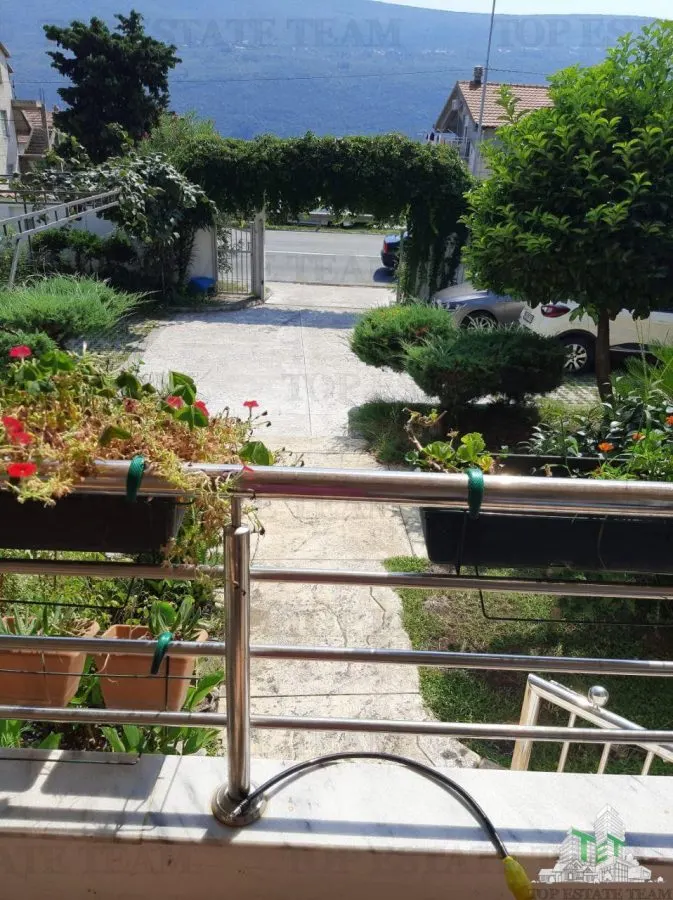 Apartamento en Venta en Herceg-Novi, Montenegro - foto 10