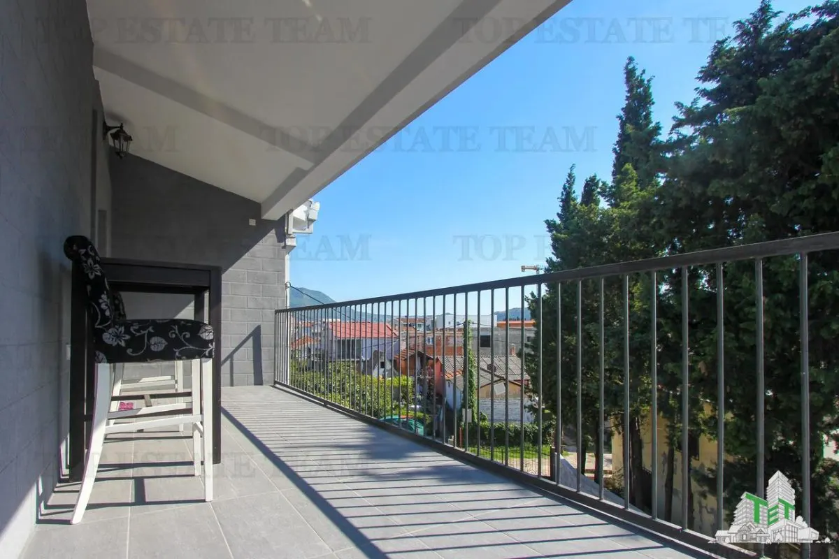 Apartment for Sale in Bar, Montenegro - foto 17
