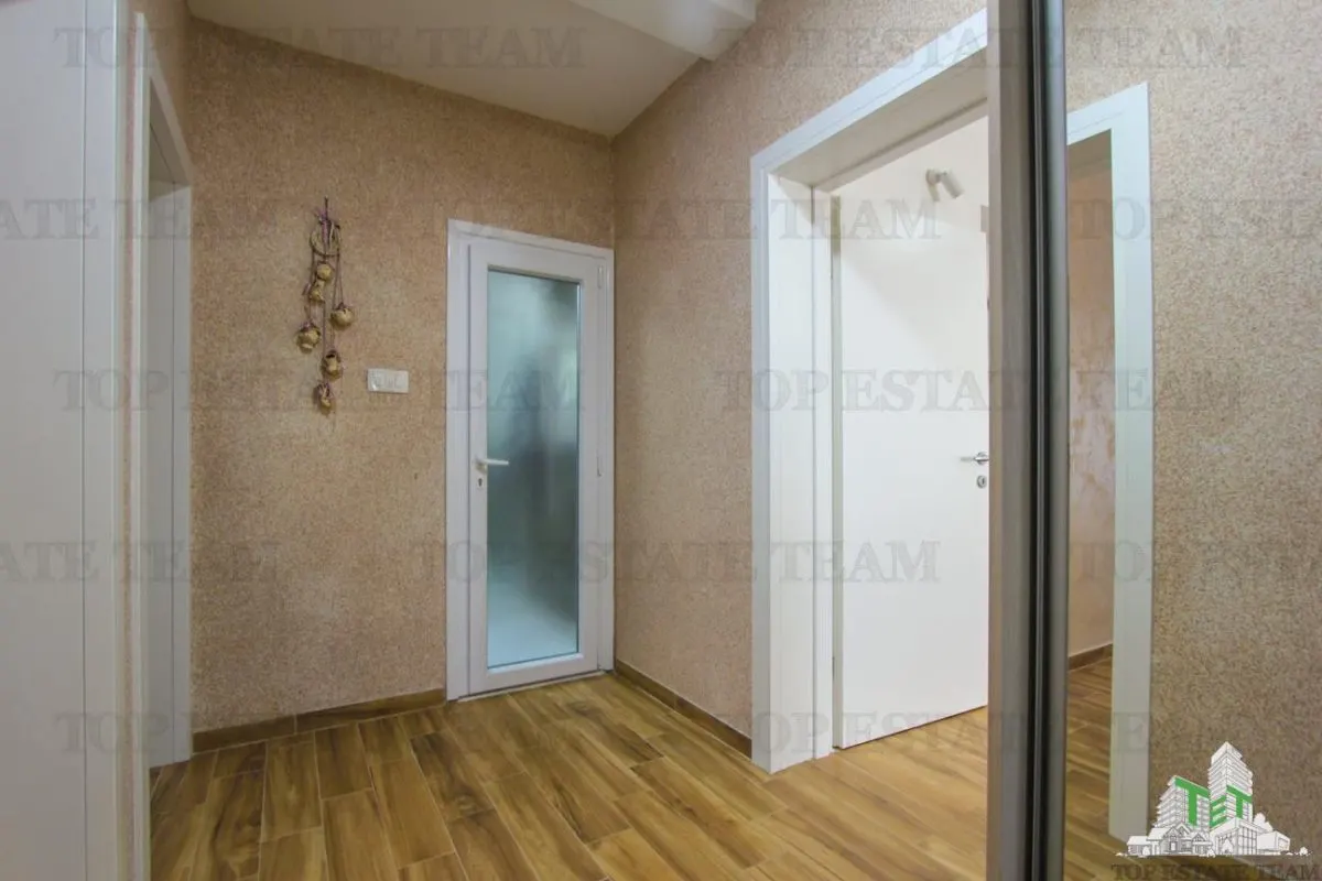 Apartment for Sale in Bar, Montenegro - foto 5