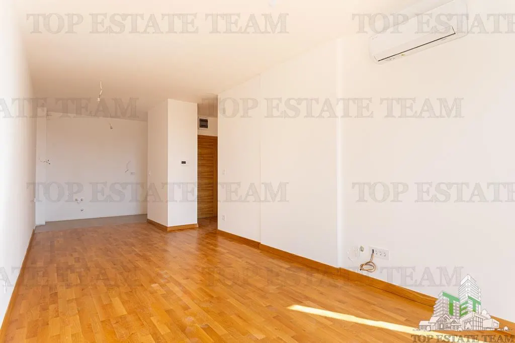 Appartement à Vendre à Budva, Monténégro - foto 2