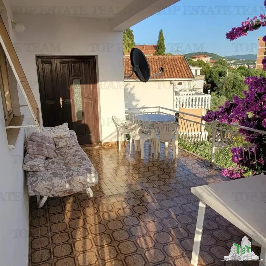 Villa for Sale in Bar, Montenegro - foto 2