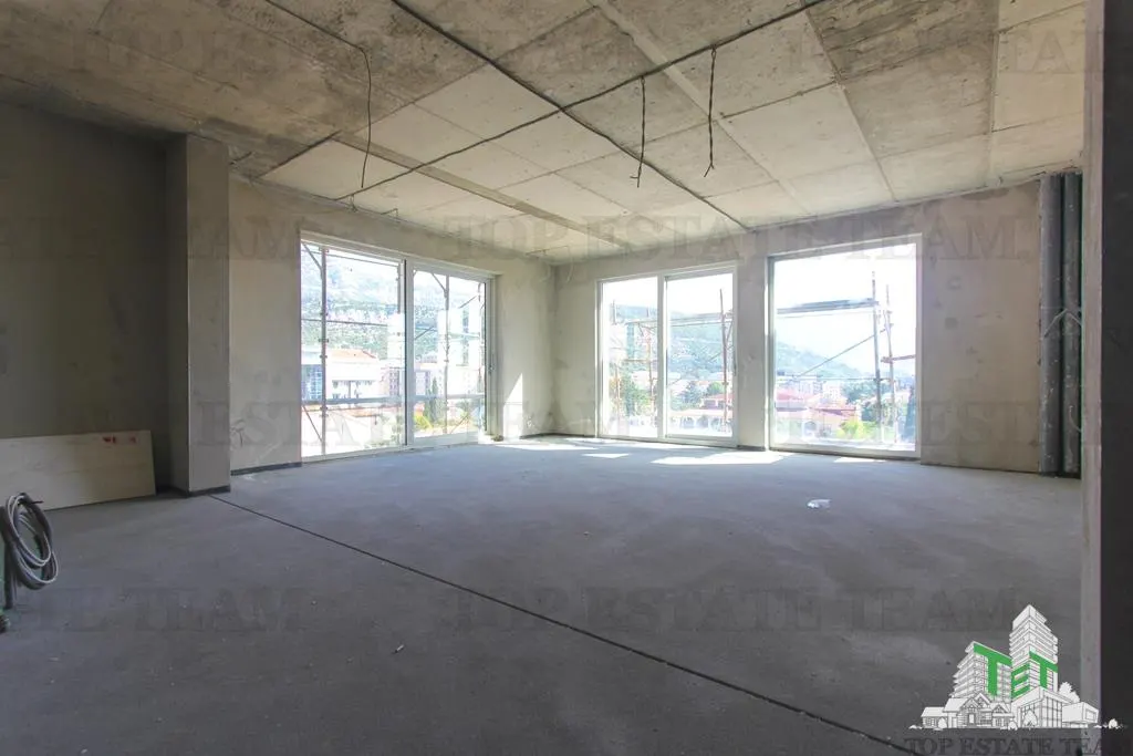 Apartment for Sale in Budva, Montenegro - foto 1