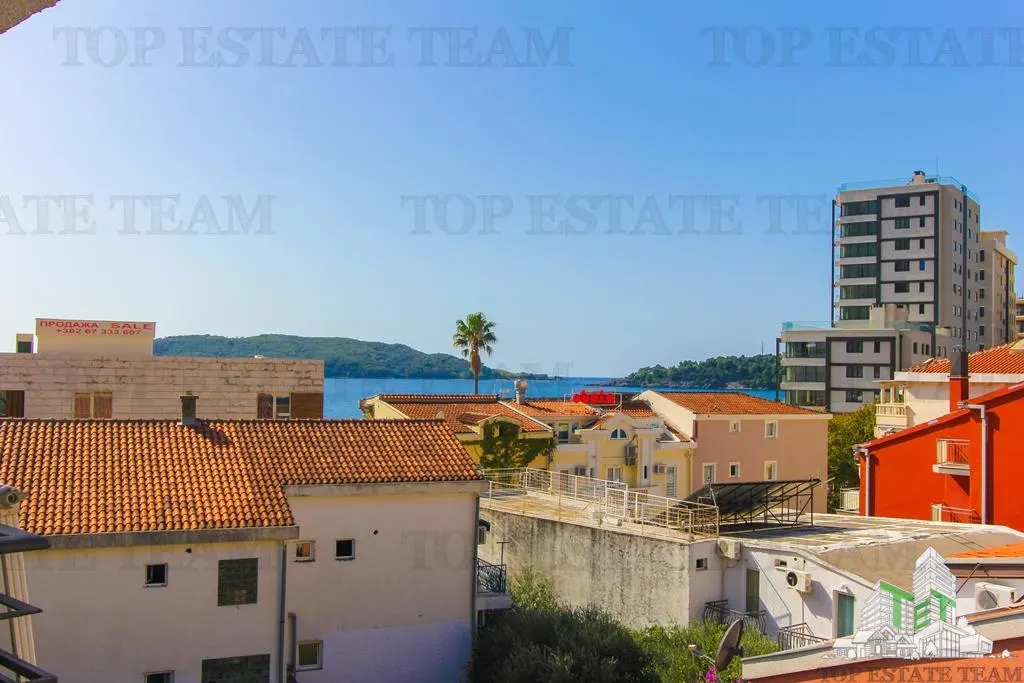 Apartment for Sale in Budva, Montenegro - foto 1