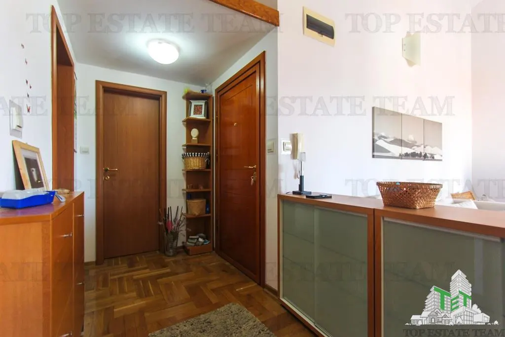 Apartment for Sale in Budva, Montenegro - foto 11