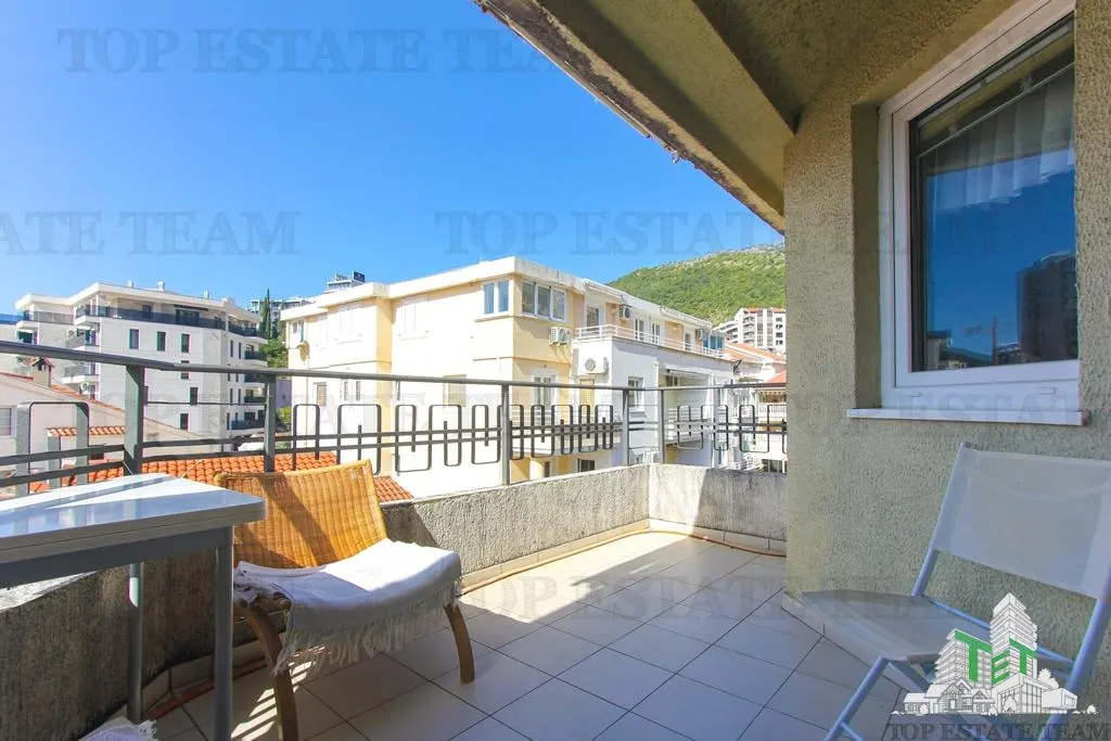 Apartment for Sale in Budva, Montenegro - foto 3