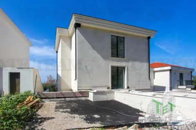 Villa en Venta en Budva, Montenegro - foto 15