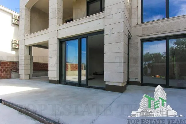 Villa en Venta en Budva, Montenegro - foto 24