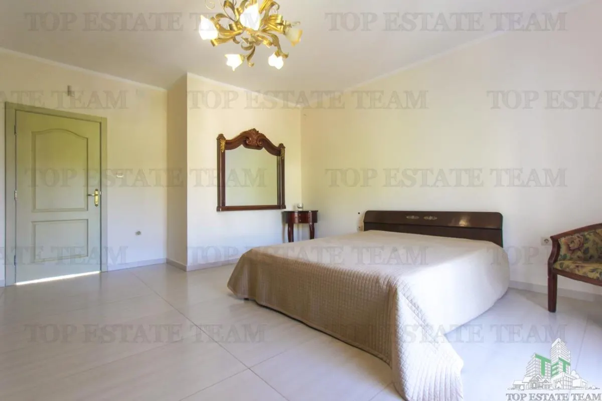 Villa for Sale in Bar, Montenegro - foto 13