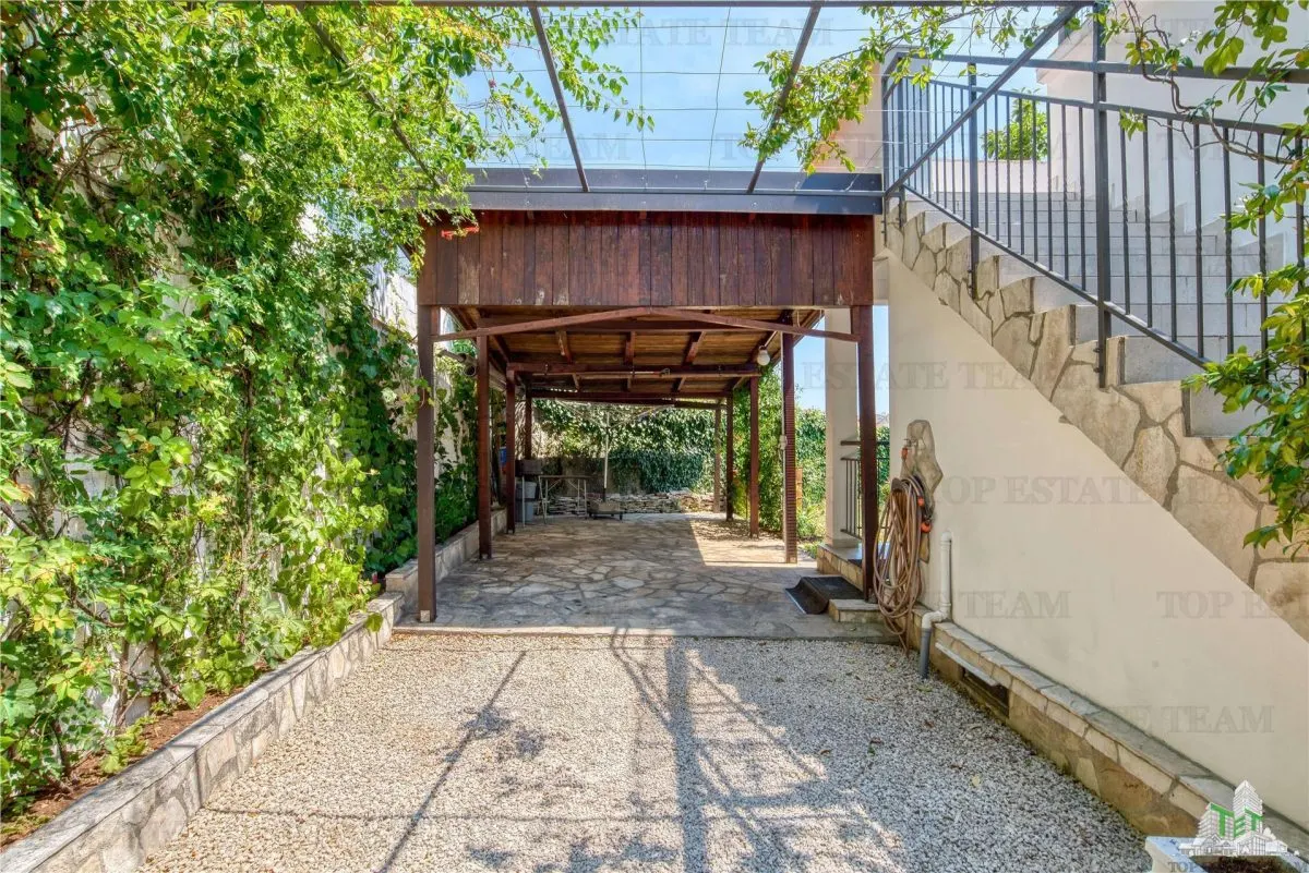 Apartamento en Venta en Bar, Montenegro - foto 1