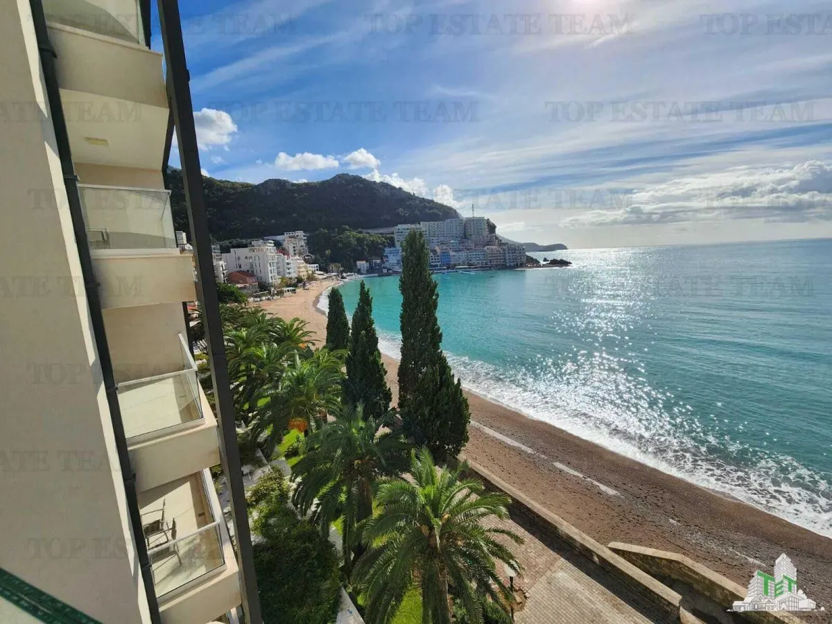 Apartment for Sale in Budva, Montenegro - foto 2