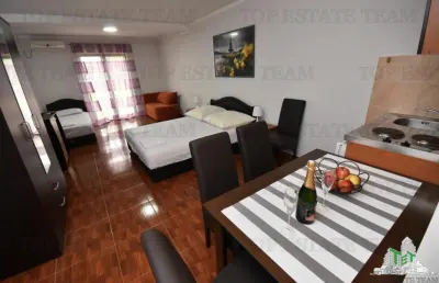 Villa en Venta en Herceg-Novi, Montenegro - foto 3