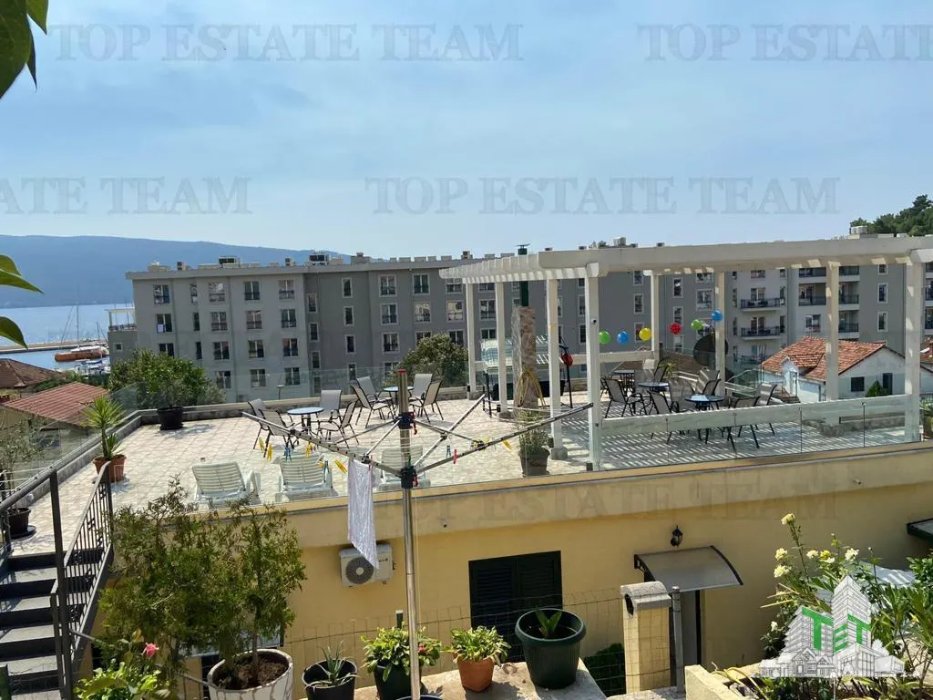 Villa en Venta en Herceg-Novi, Montenegro - foto 8
