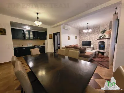 Apartamento en Venta en Kotor, Montenegro - foto 2