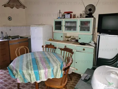 Apartment for Sale in Herceg-Novi, Montenegro - foto 7