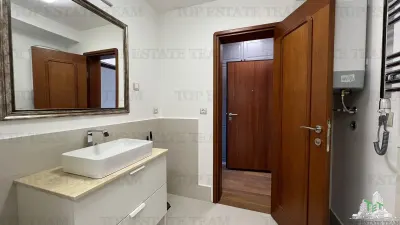 Apartamento en Venta en Tivat, Montenegro - foto 9