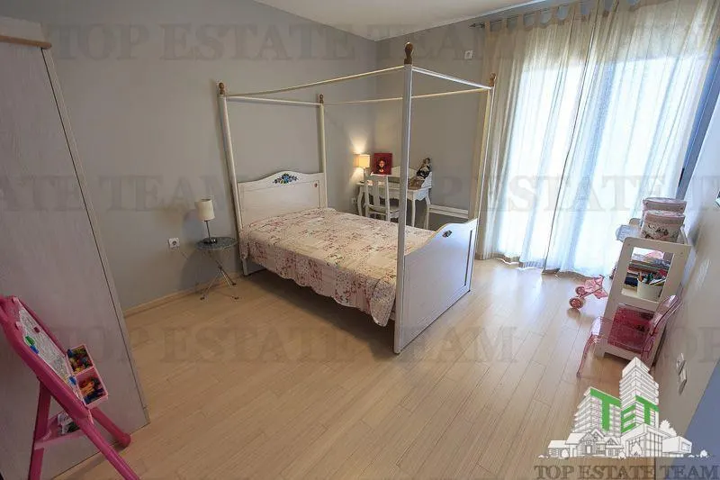 Villa à Vendre à Bar, Monténégro - foto 10