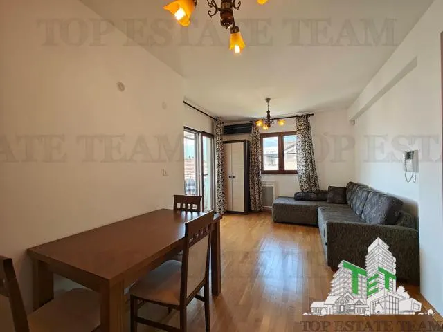 Apartamento en Venta en Tivat, Montenegro - foto 3