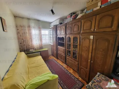 Villa for Sale in Bar, Montenegro - foto 3