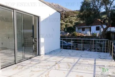 Villa for Sale in Bar, Montenegro - foto 4