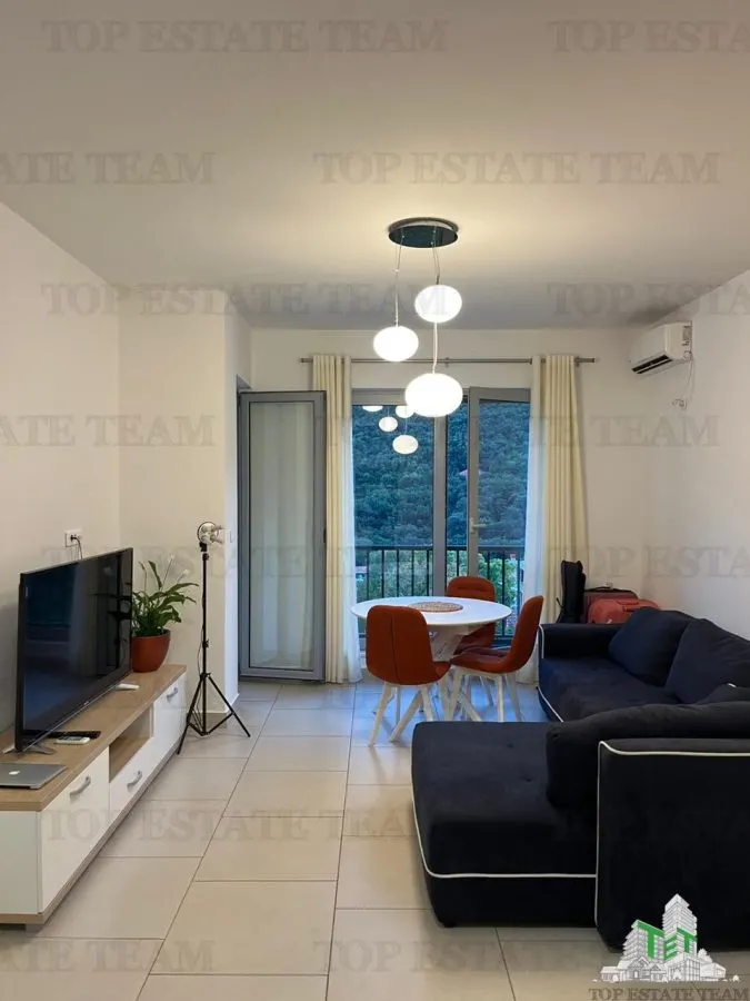 Apartamento en Venta en Kotor, Montenegro - foto 2