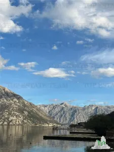 Apartamento en Venta en Kotor, Montenegro - foto 12