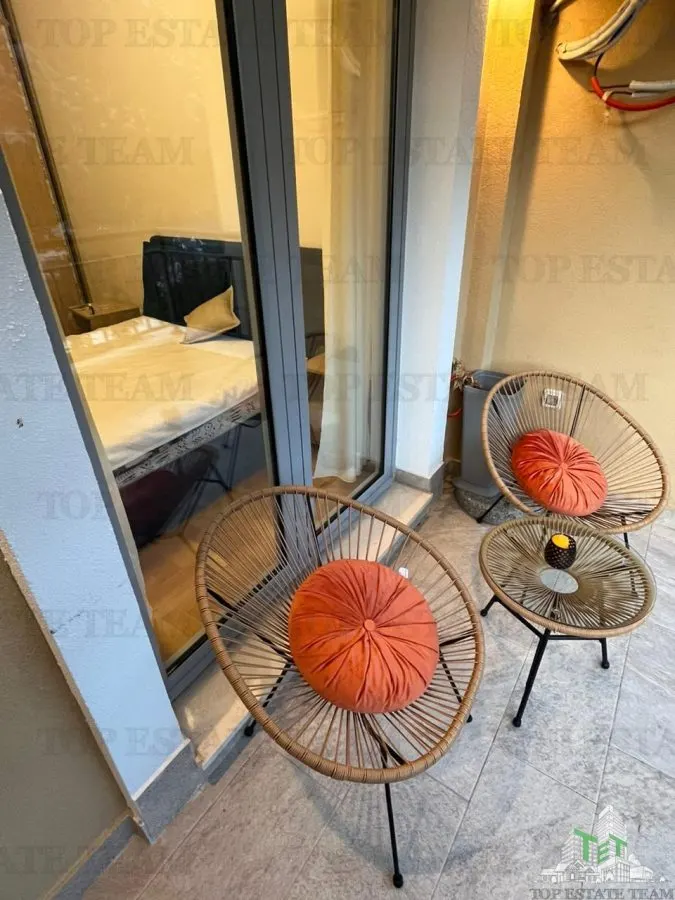 Apartamento en Venta en Kotor, Montenegro - foto 3