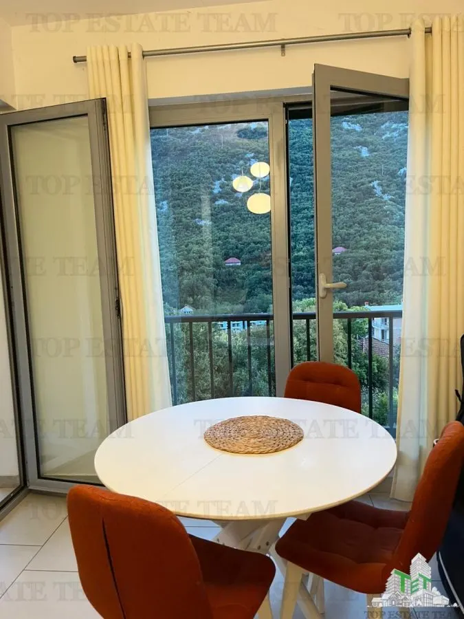 Apartamento en Venta en Kotor, Montenegro - foto 5