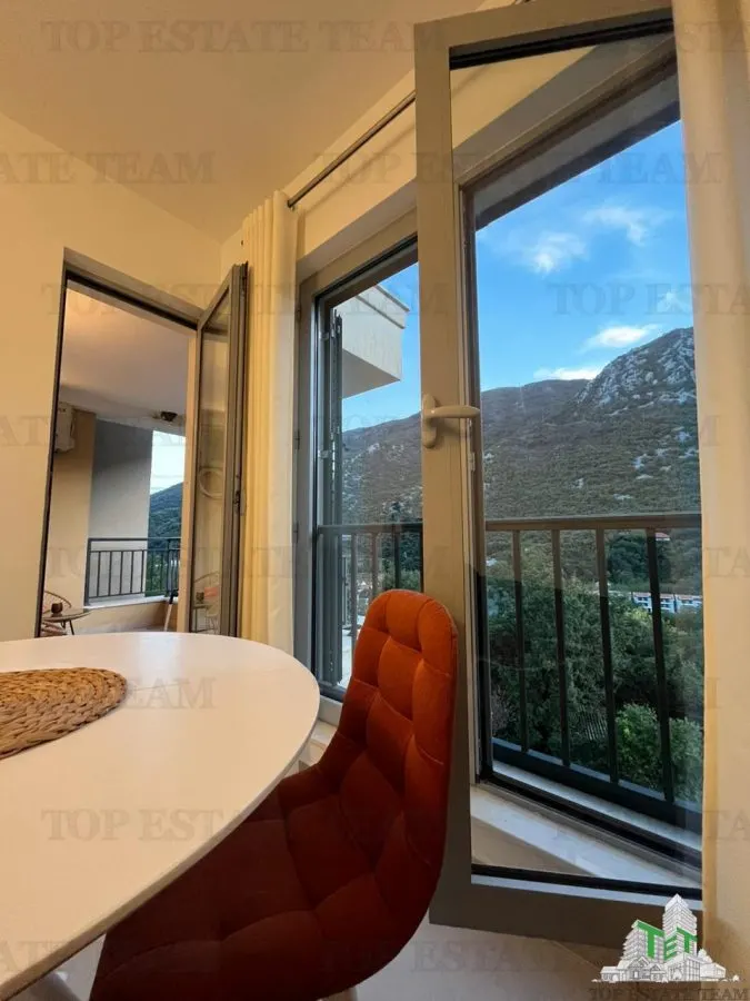 Apartamento en Venta en Kotor, Montenegro - foto 6