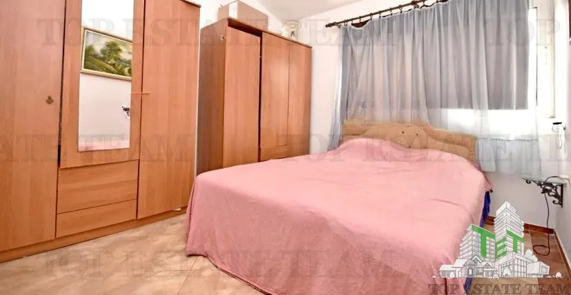 Apartment for Sale in Herceg-Novi, Montenegro - foto 4