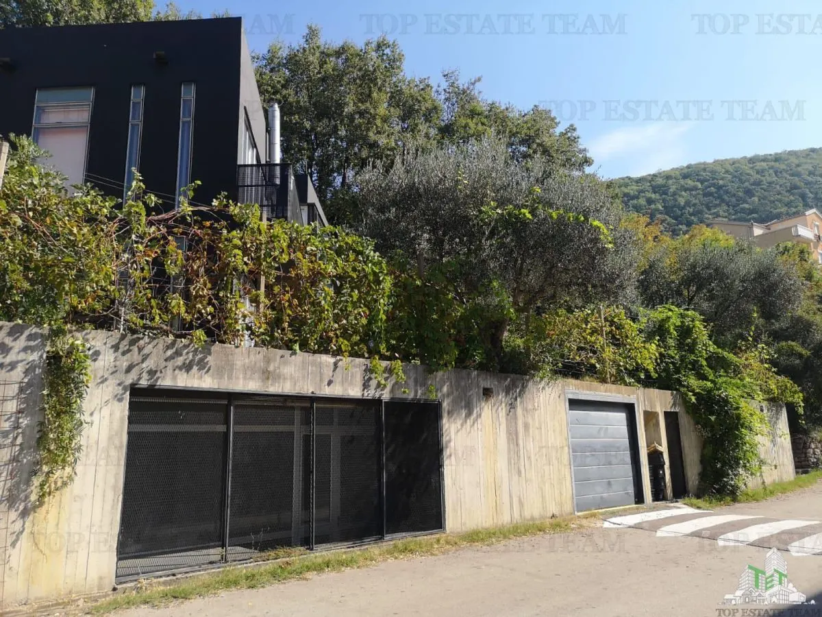 Villa for Sale in Budva, Montenegro - foto 4