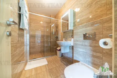 Appartement à Vendre à Budva, Monténégro - foto 13