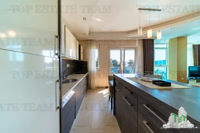 Appartement à Vendre à Budva, Monténégro - foto 3